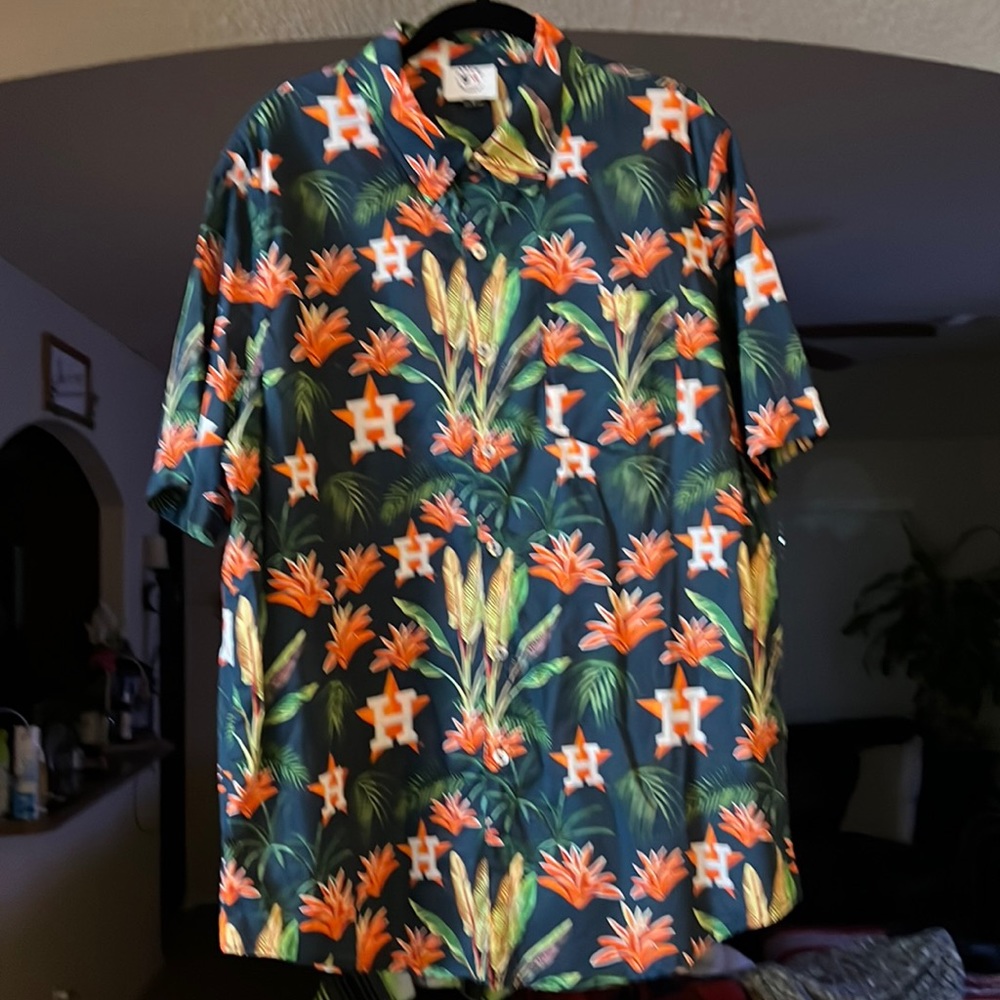 Houston Astros Victory Vacay Button Up Shirt